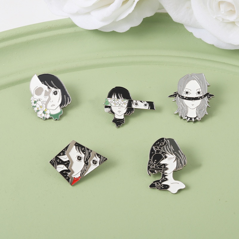 Ghim Cài Áo Hình Bộ Xương Độc Đáo