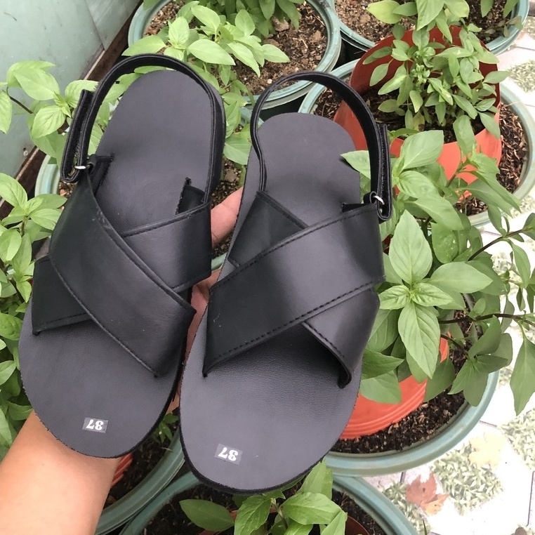 sandal đồng nai xăng đan nam và nữ ( đế đen quai đen hậu dán ) size từ 35 nữ đến 43 nam