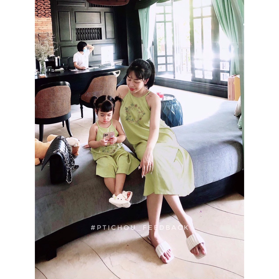 Đầm đôi mẹ và bé màu xanh bơ thời thượng