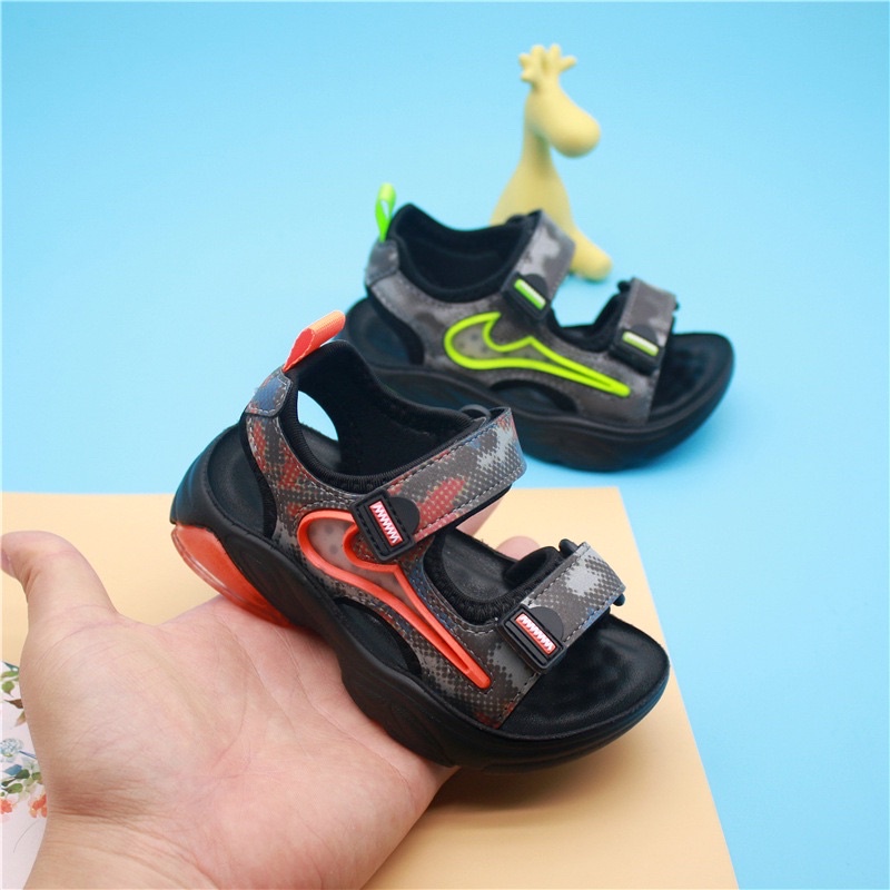 Dép sandal bé trai,hàng Quảng Châu loại 1 có hộp