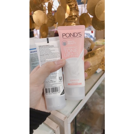 Sữa rửa mặt pond’s trắng hồng nâng tông da 40g