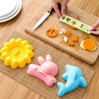 Set 4 khuôn cơm bento tạo hình cơm cho bé
