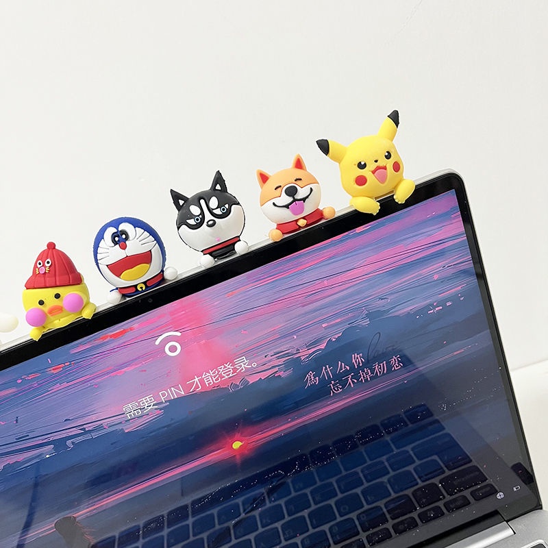 Búp bê hoạt hình trang trí màn hình laptop/điện thoại xinh xắn