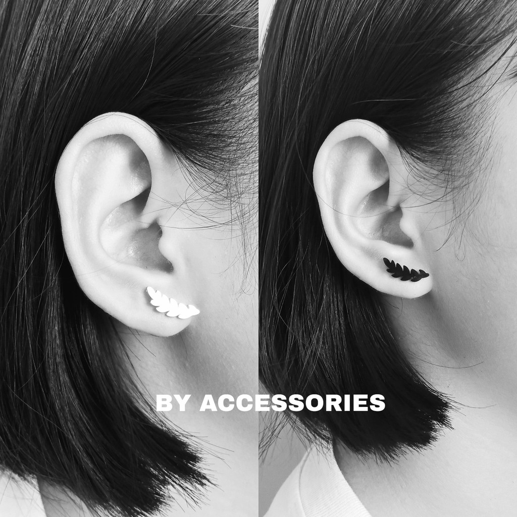 Khuyên tai titan chiếc lá không gỉ