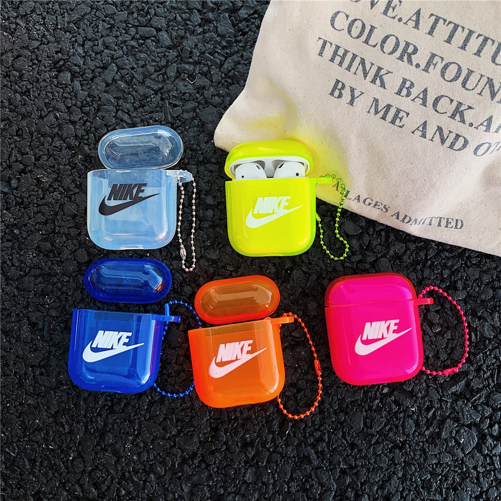 Vỏ silicon bảo vệ hộp sạc tai nghe Airpods in logo Nike độc đáo tiện dụng