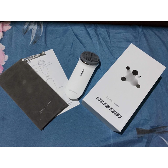 Máy rửa mặt Ultra Deep rửa sạch sâu