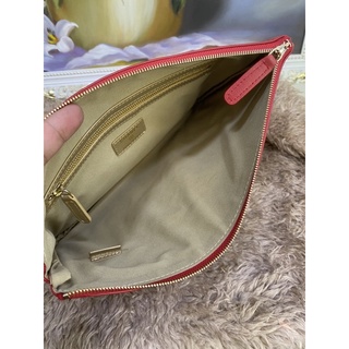 clutch màu đỏ size 27