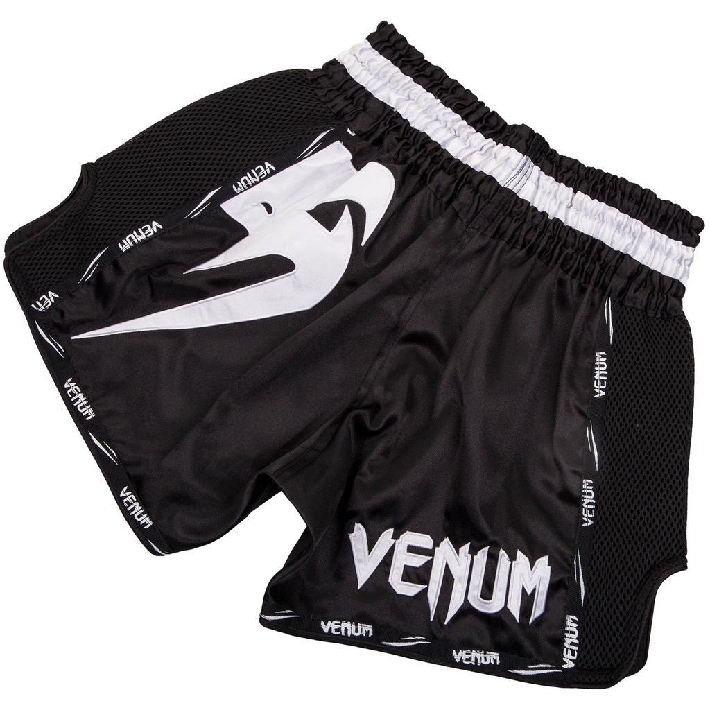 Quần Muay Thai Venum Giant - Black/White