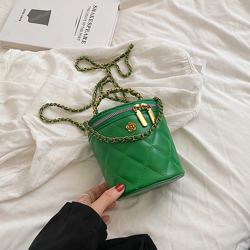 Túi đeo vai IELGY dáng xô phối dây xích thời trang cho nữ dễ phối đồ