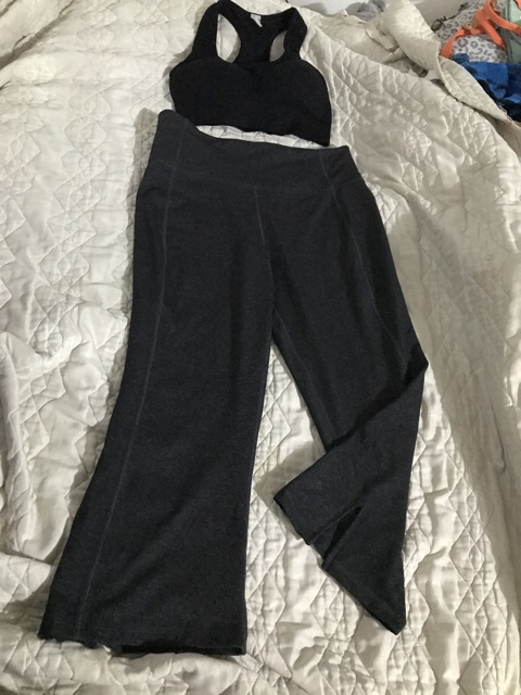 Thanh lý tủ đồ : quần tập gym/yoga