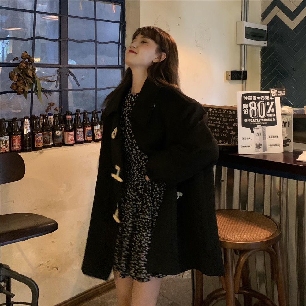 Áo Khoác Len Màu Đen Dáng Rộng Phối Nút Phong Cách Hàn Quốc Thời Trang Thu Đông Cho Nữ