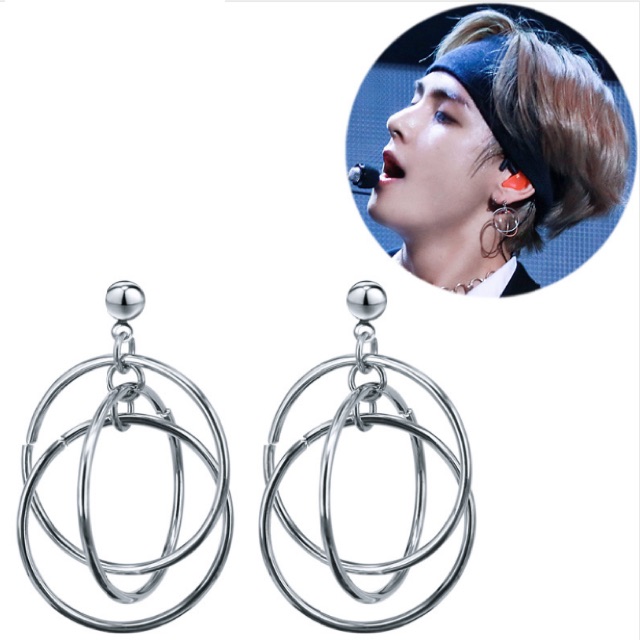 Khuyên tai V BTS