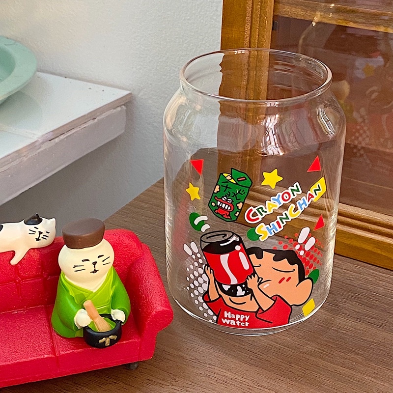 Ly thuỷ tinh dáng cola Shin chan