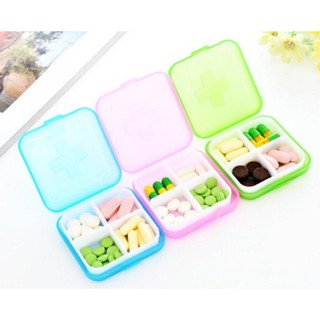 Hộp Đựng Thuốc 4 Lần Uống (Chữ Thập - Màu Ngẫu Nhiên)
