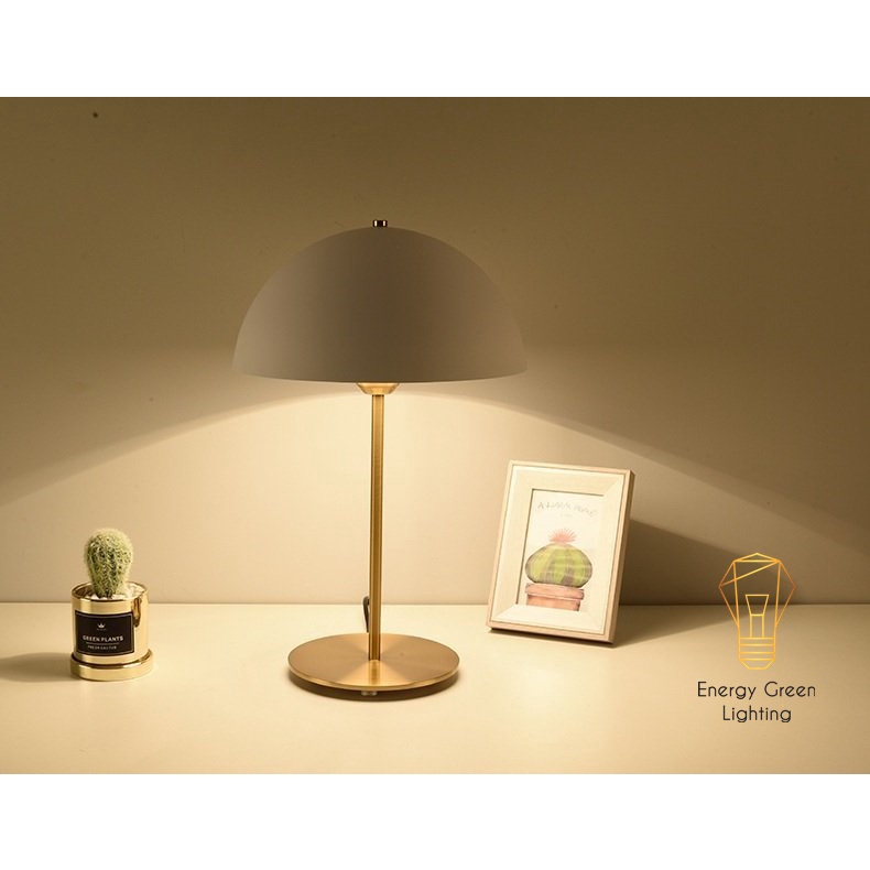 Đèn Bàn Học Đọc Sách, Làm Việc Energy Green Lighting DB-3068 - Khung Kim Loại - Kiểu Dáng Sang Trọng - Tặng Kèm Bóng Led