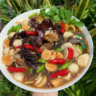 Ba khía trộn cà pháo chắc thịt từng con.