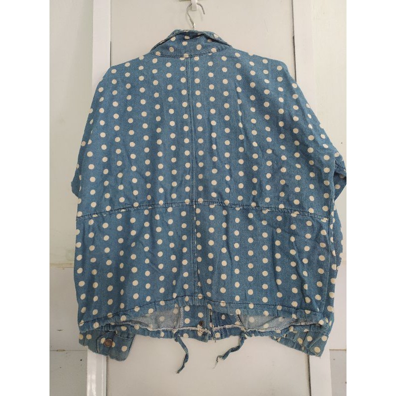 Áo khoác jean chấm bi < 60kg