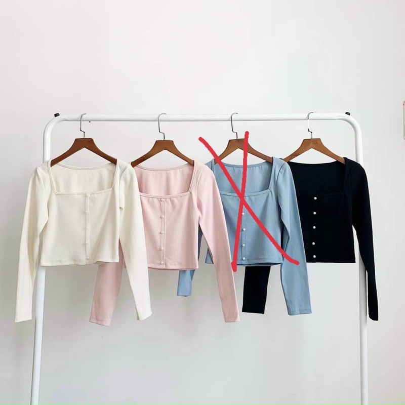 Áo croptop cổ vuông tay dài cúc ngọc A5136