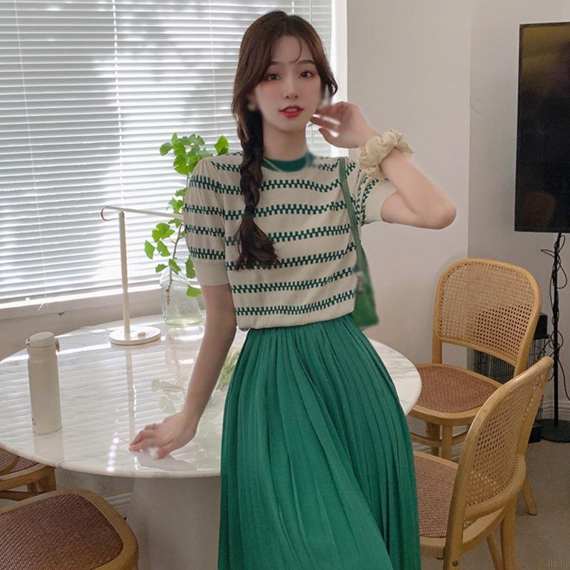 Áo thun dệt kim tay ngắn cổ tròn hoạ tiết kẻ sọc thiết kế dáng rộng thoải mái