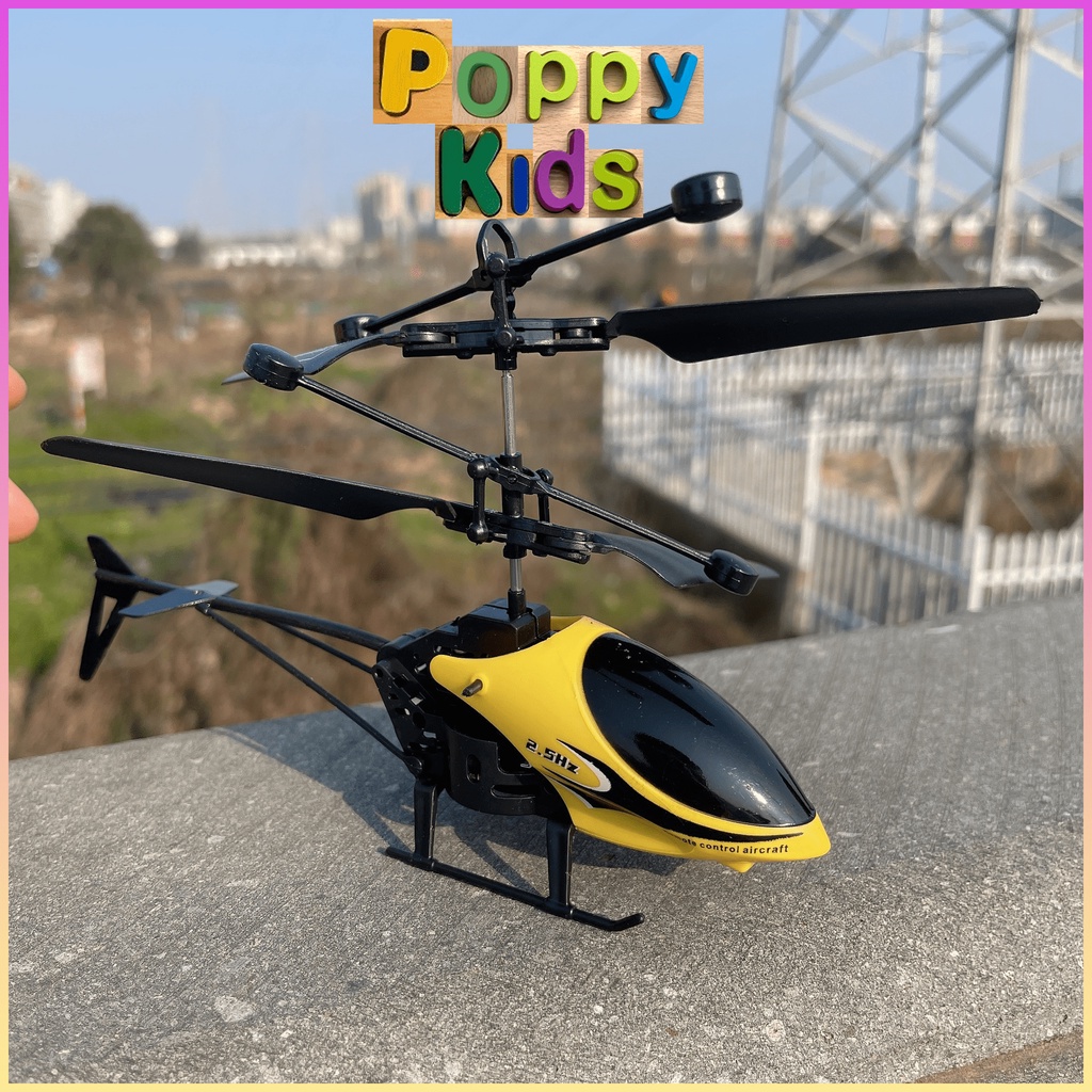 Máy bay điều khiển từ xa , flycam camera bay ngoài trời cho bé, Máy bay Pin Sạc