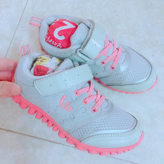 Freeship 99k TQ_Giày sishop tre thơ