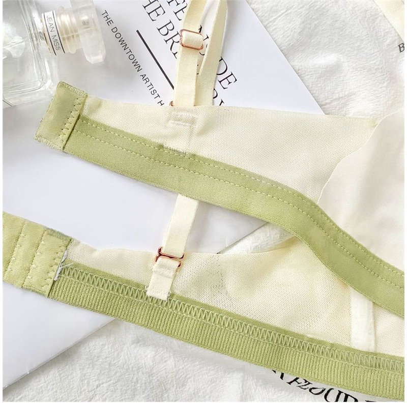 Áo Ngực Không Đường May Mềm Mịn Size 32-38AB Young Girl