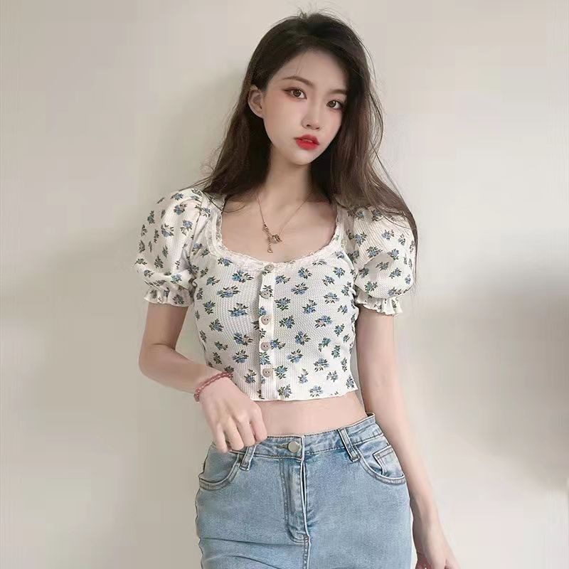 Áo croptop tay phồng in họa tiết hoa xinh xắn cho nữ