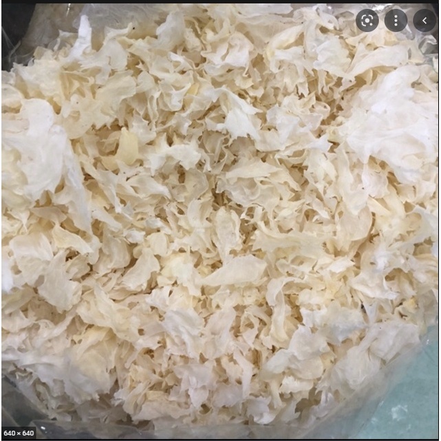 Nấm tuyết vụn nấu chè dưỡng nhan siêu tiết kiệm