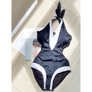 Bikini khoét eo đen trắng tôn dáng