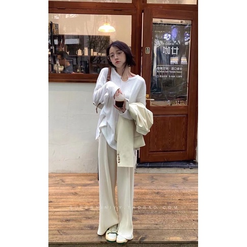 Áo thun len xẻ cổ oversize