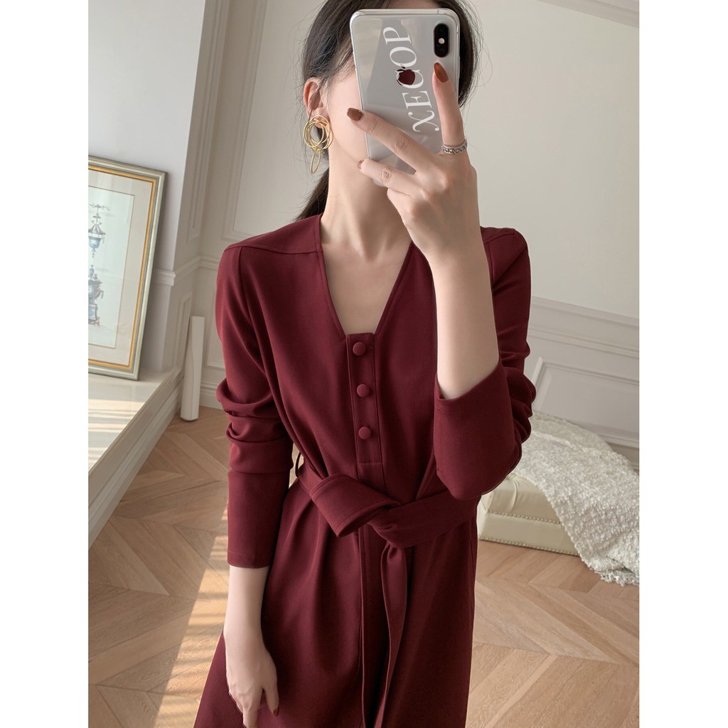Đầm Xecop cổ V tay dài
