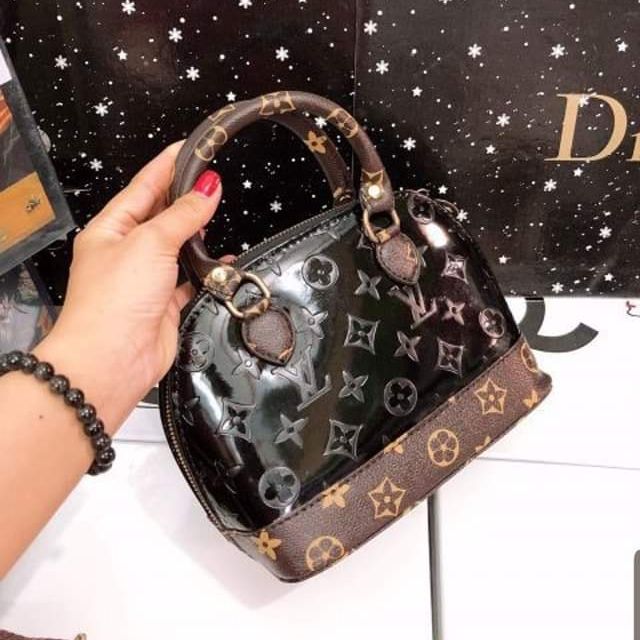 Túi LV xò da bóng