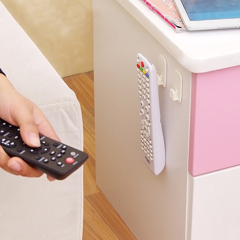 Set 4 Móc Nhựa Treo Đồ Dán Tường Tiện Lợi