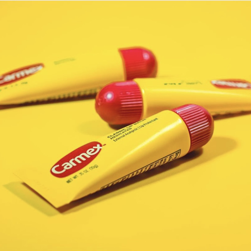 Son dưỡng môi Carmex Classic Lip Balm Medicated dạng tuýp (Mỹ)