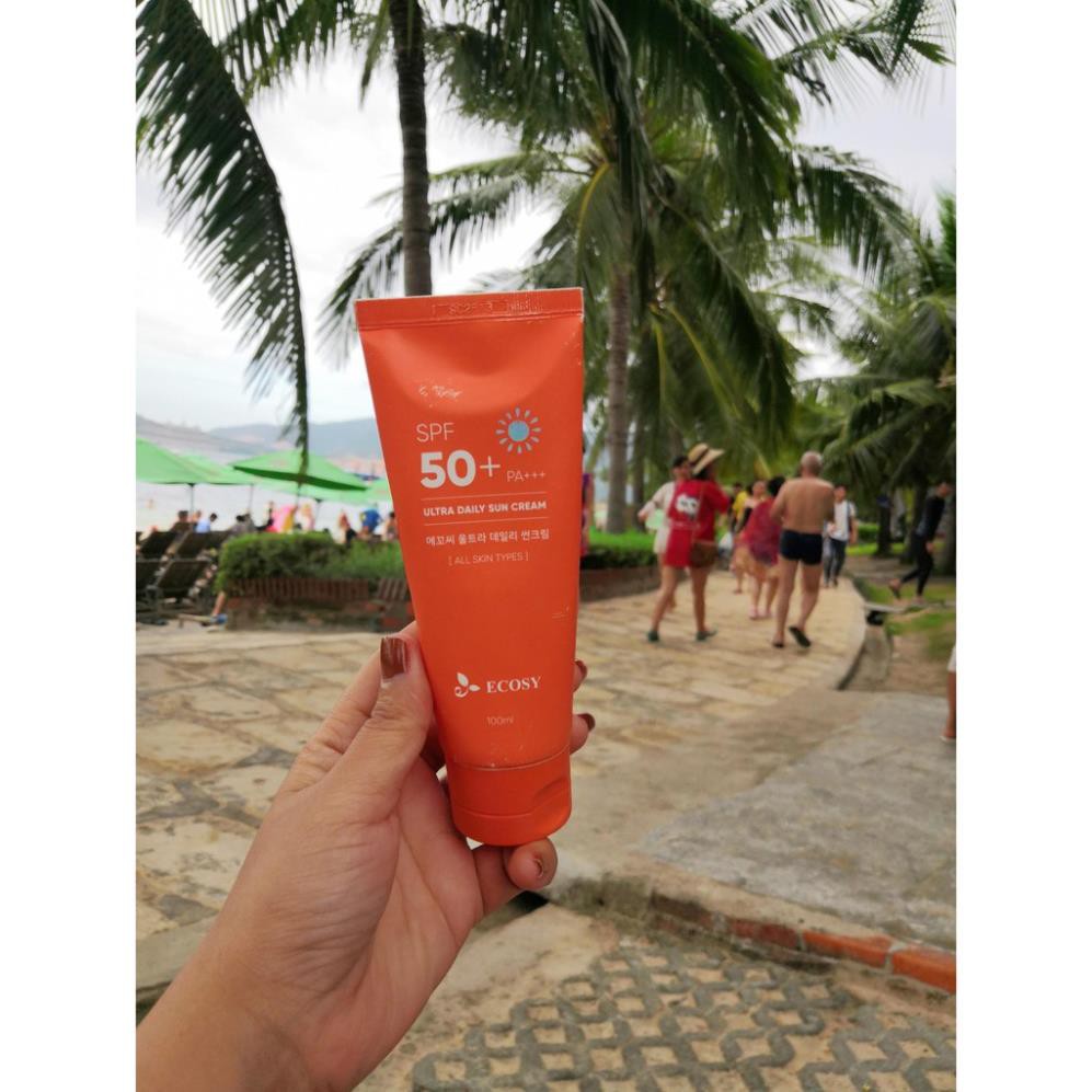 KEM CHỐNG NẮNG DƯỠNG ẨM VÀ NÂNG TONE DA ECOSY ULTRA DAILY SUN CREAM 100ML