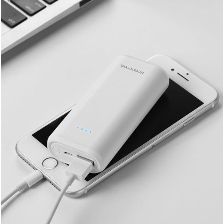 - {BT2} - Dung lượng 5200mah, 1 cổng ra 1A, có đèn Led