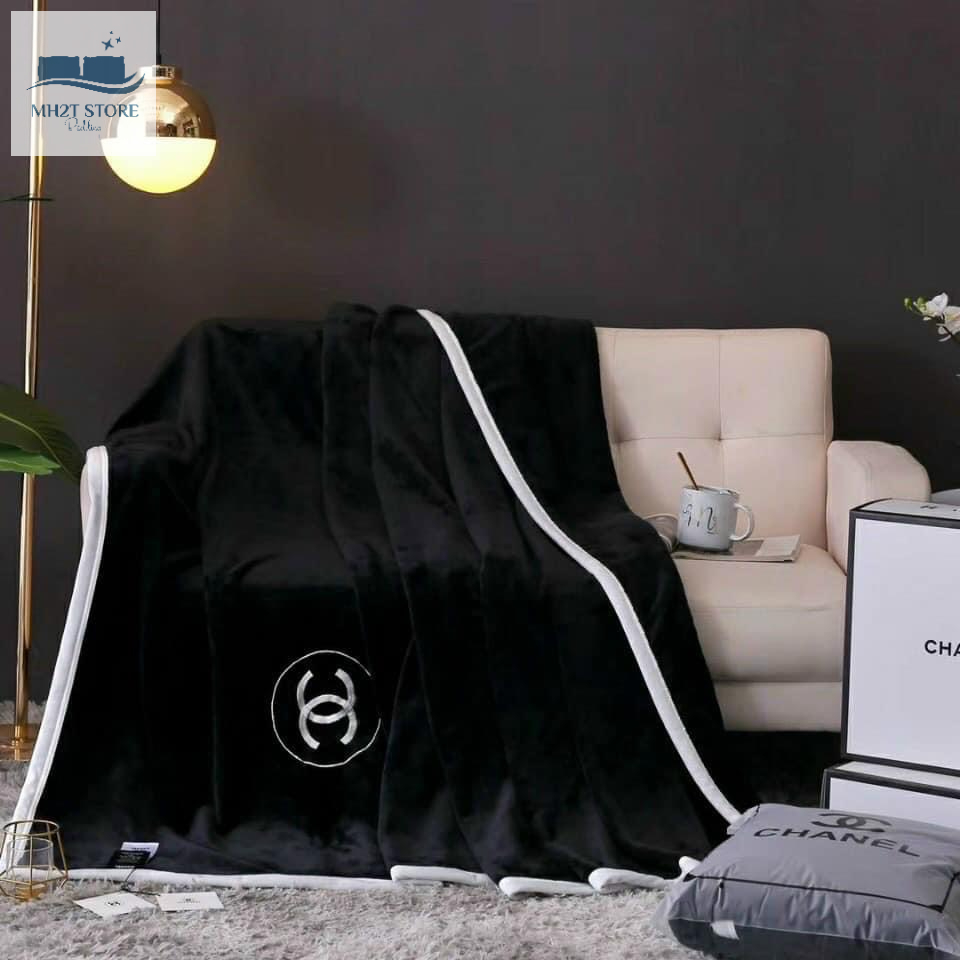 Chăn nỉ nhung thương hiệu Chanel 1m5*2mcó hộp đi kèm MH2T STORE