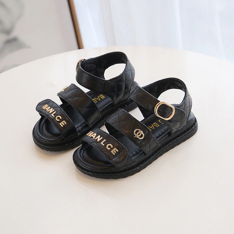 Sandal da bé gái đế bằng quai gắn chữ HANCLE nổi bật mẫu mới CG54