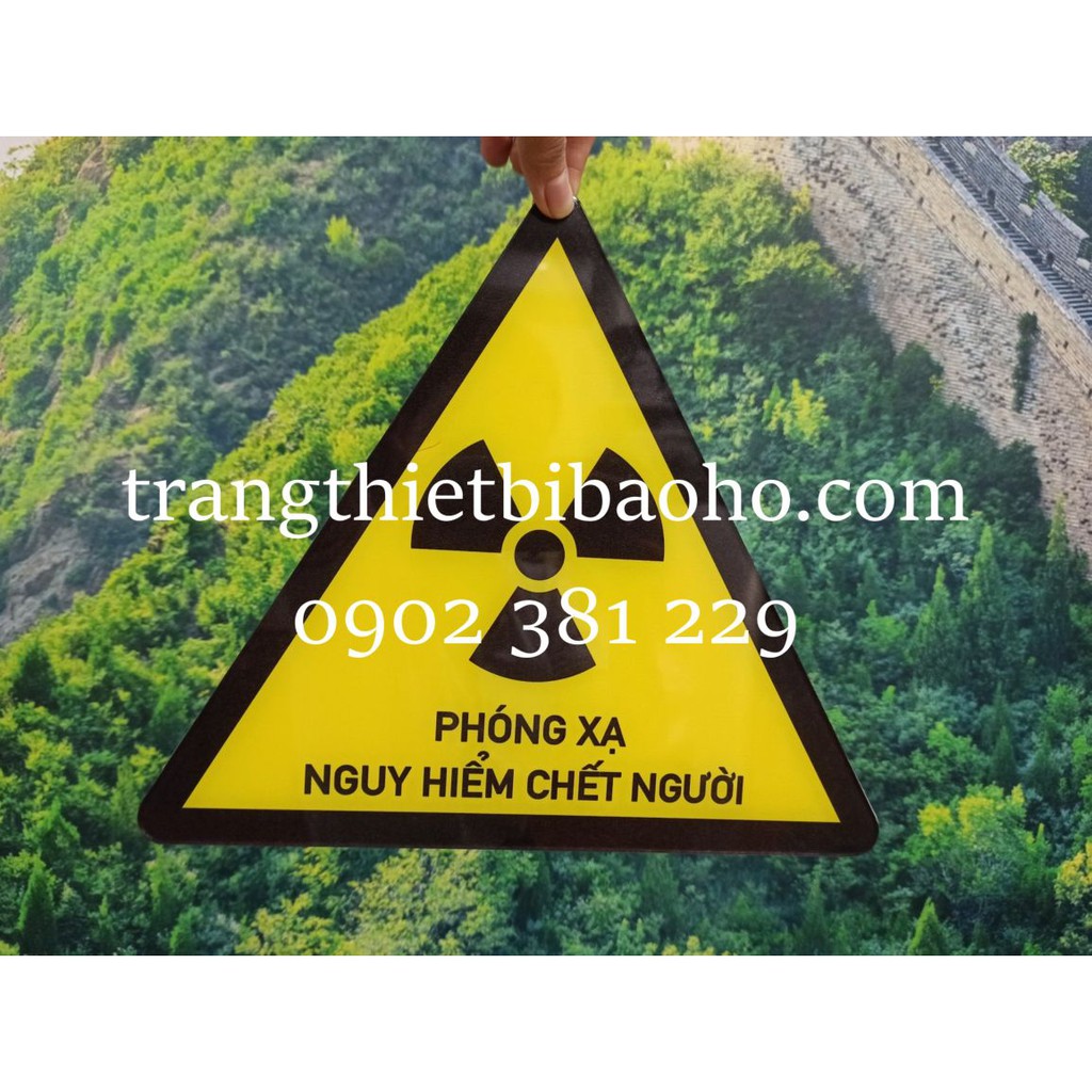 Biển cảnh báo chất phóng xạ nguy hiểm chết người - hình thật