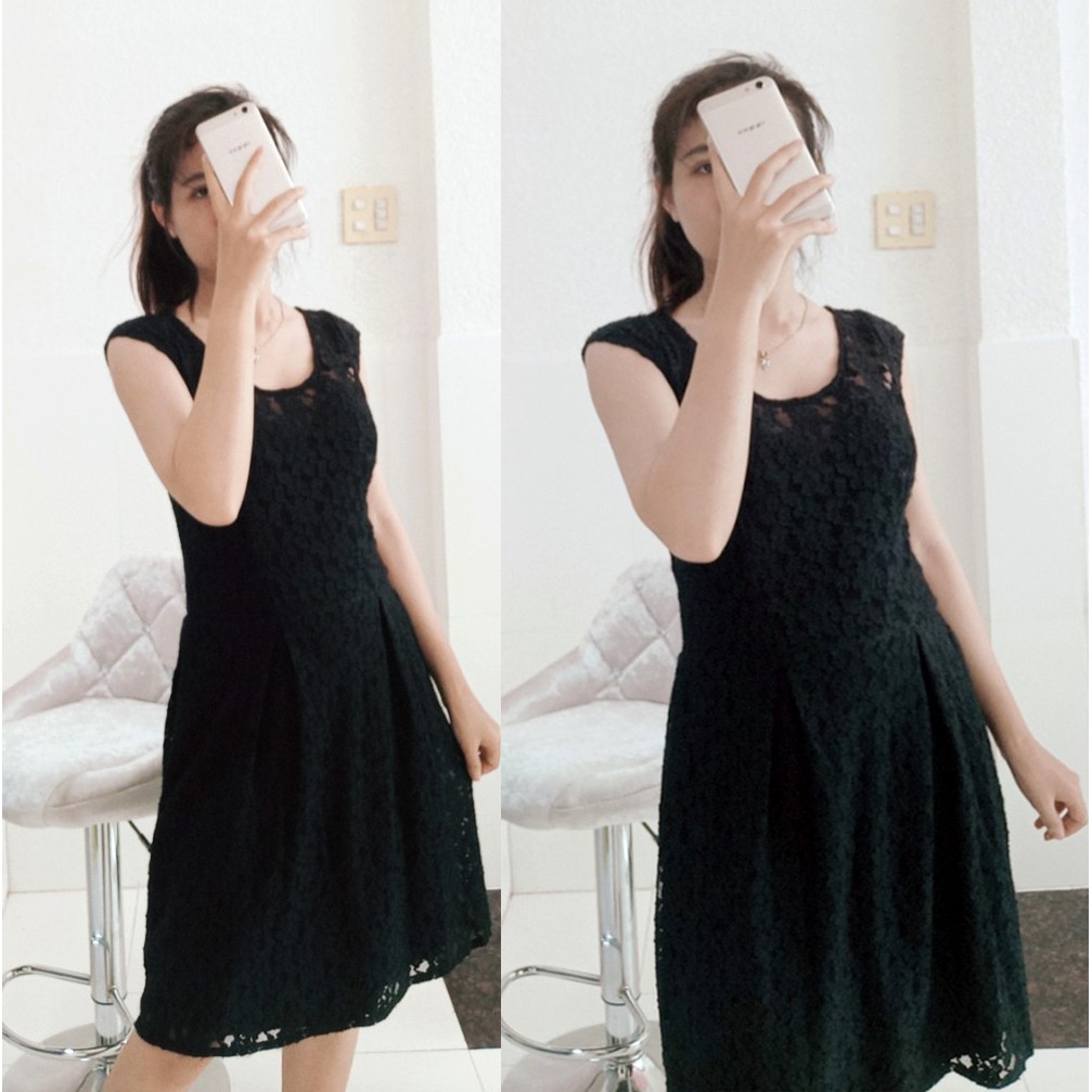 Đầm xòe ren đen tay con có mút ngực