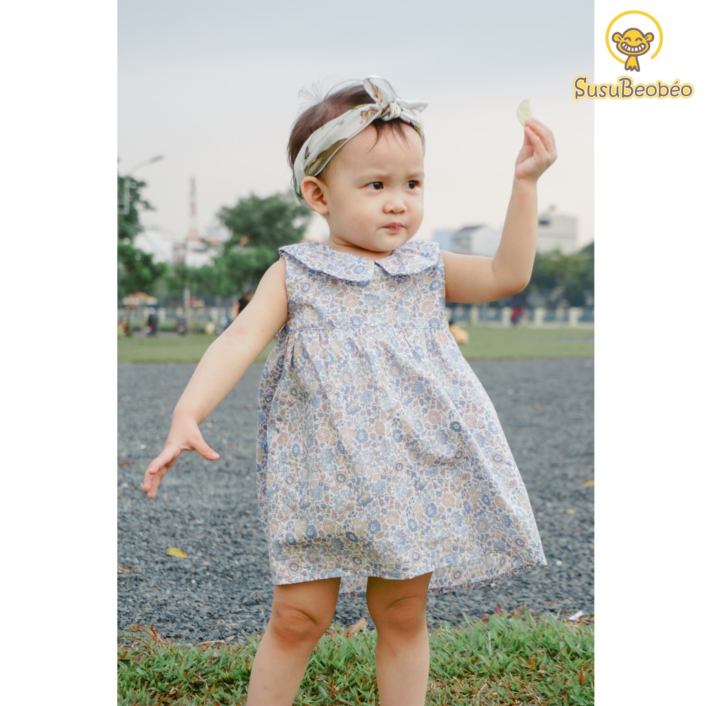 Đầm sát nách cho bé cổ sen vải cotton trắng họa tiết hoa nhí (vải tốt - may kĩ)