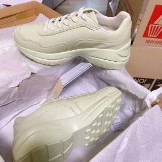 Giày Domba Moonlake