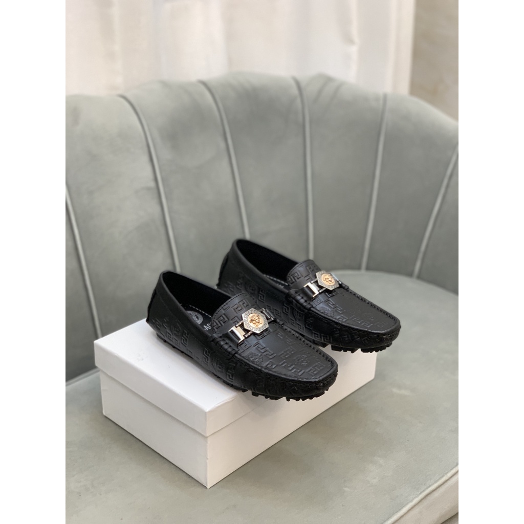 Giày lười nam cao cấp da thật VERSACE thiết kế sang trọng và bắt mắt với họa tiết được in nổi trên mặt da
