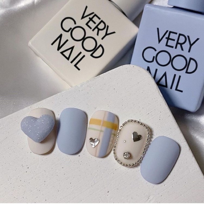 nail box giá rẻ. set 10 móng up mỹ gắn charm tim như hình