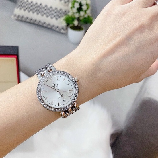 Đồng hồ omega nữ viền đính đá sang trọng quý phái
