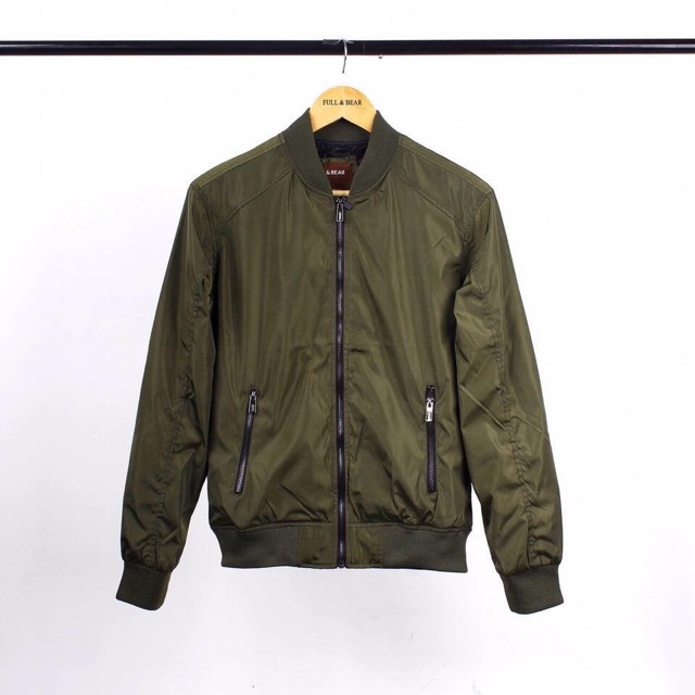 Áo khoác gió Bomber Pull & Bear
