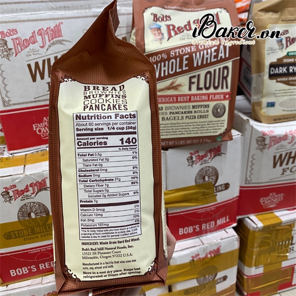Bột mì nguyên cám Bob's Red Mill - 2.27kg