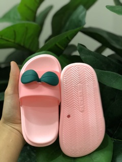 Dép lá mầm cho bé yêu