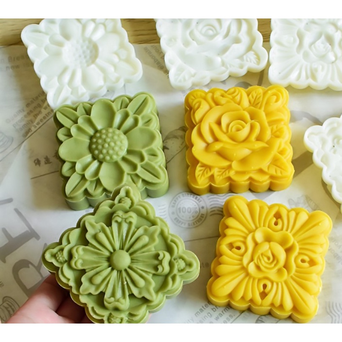 (150 gr) Khuôn trung thu 4 hoa truyền thống Mã sản phẩm :C2