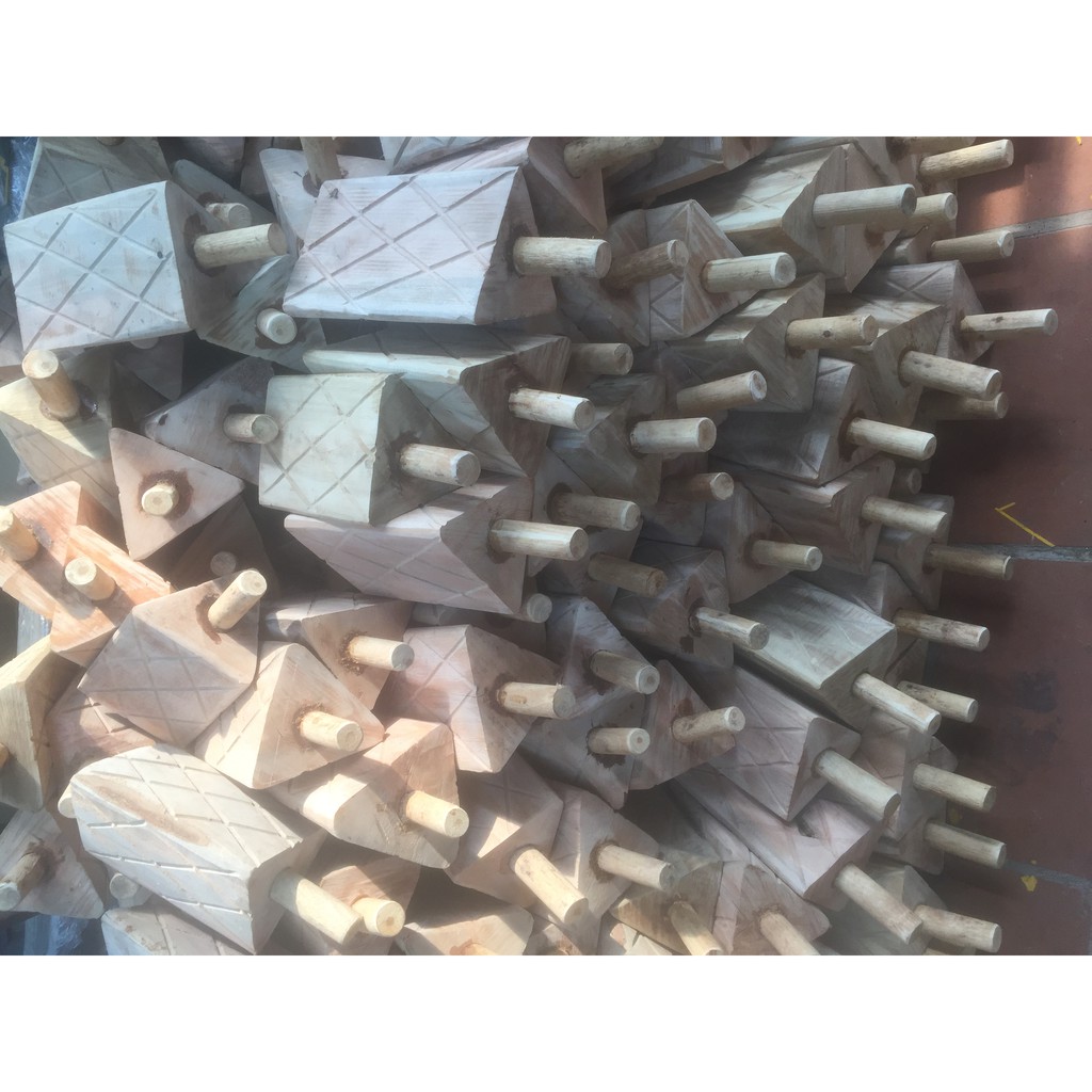 CHẶN BÁNH XE GỖ